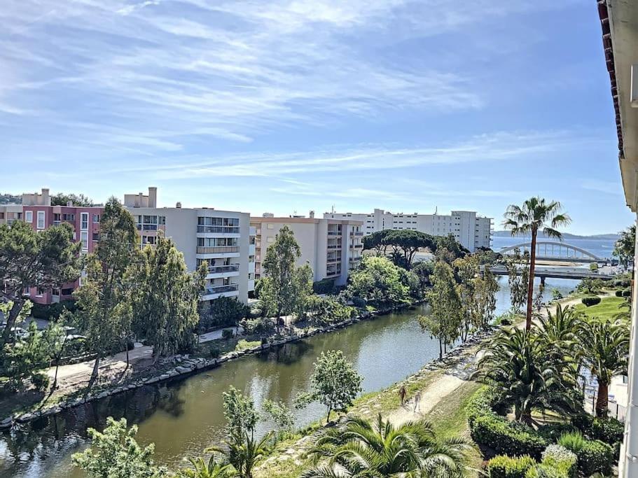 Port Marine - T3 Calme, Avec Terrasse, Piscine, Pres De La *