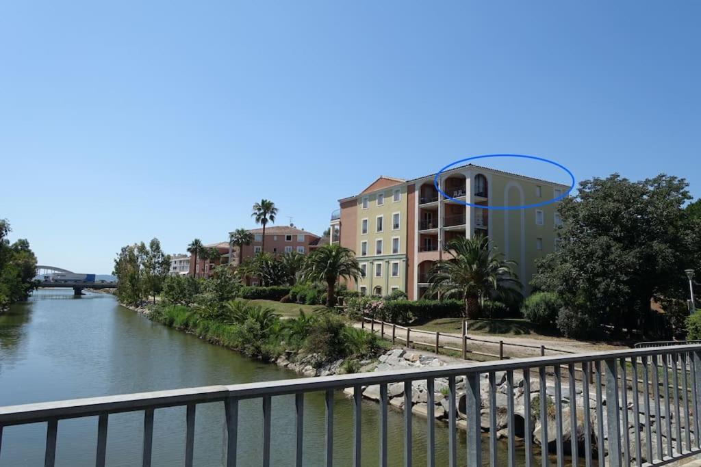 Port Marine - T3 Calme, Avec Terrasse, Piscine, Pres De La Apartment *